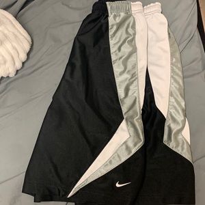Nike basketball shorts size XL mens